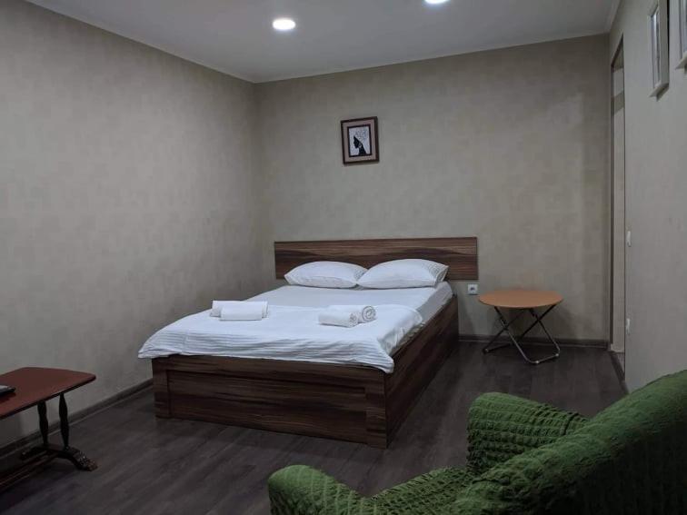Lagaza'S Home Pekini Tbilisi ภายนอก รูปภาพ